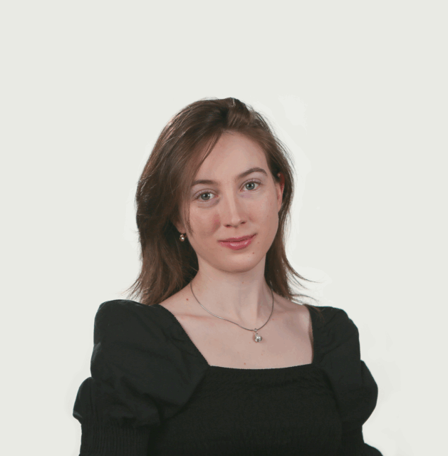 Rebecca_Labbe_Portrait_Photo_Resized-1