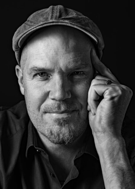 Eric Chassé (C) Mortheza Rezae