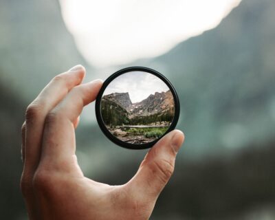 Lire le texte intégral : Bien sûr, la vie examinée vaut la peine d'être vécue !