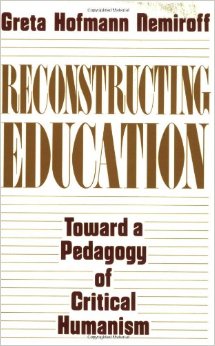 Livre sur la reconstruction de l'éducation