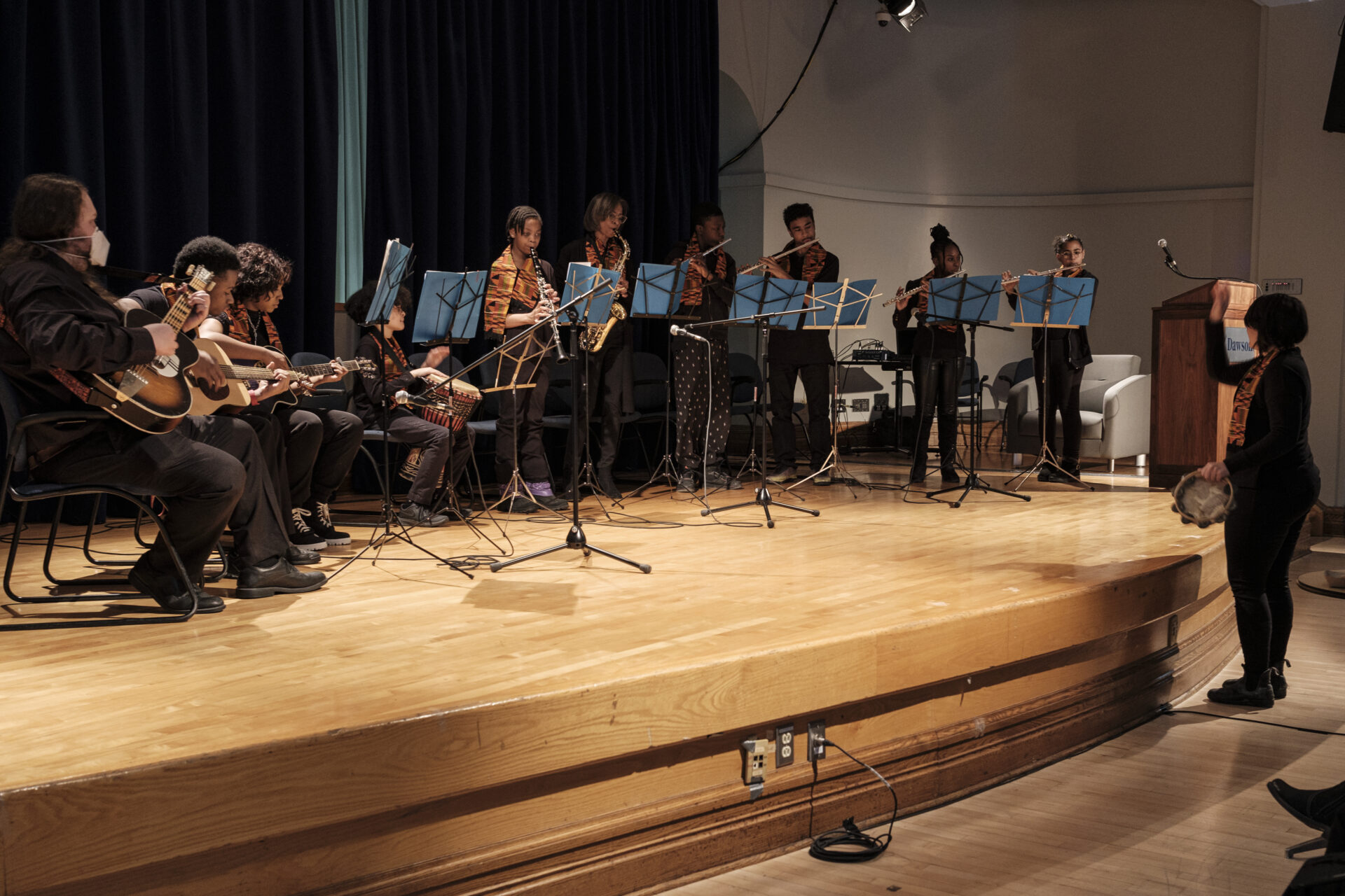 Photo de l'orchestre de l'Union United Church lors de la célébration d'Oliver Jones à Dawson le 10 mars. 