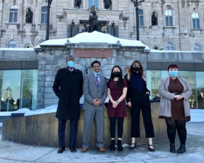 DSU in front of National Assembly in Quebec