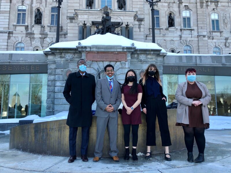 DSU in front of National Assembly in Quebec