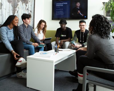 En savoir plus : Le salon virtuel des étudiants et les ateliers sur l'autonomie sont en ligne