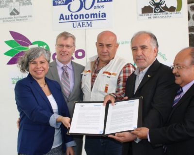 (Left to right): Gisela Frias (Dawson College), Chris Adam (Dawson College), José Iván Fernández Galván (Sustainable Development Secretariat), Dr. Gustavo Urquiza Betltrán (Academic Secretary, UAEM), Dr. Ruben Castro Franco (Director of Graduate Studies)