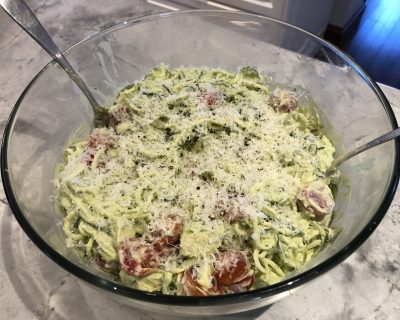 En savoir plus : Recettes de la communauté Dawson : Kelly Ann Morel partage des Zoodles avec une salade crémeuse à l'avocat